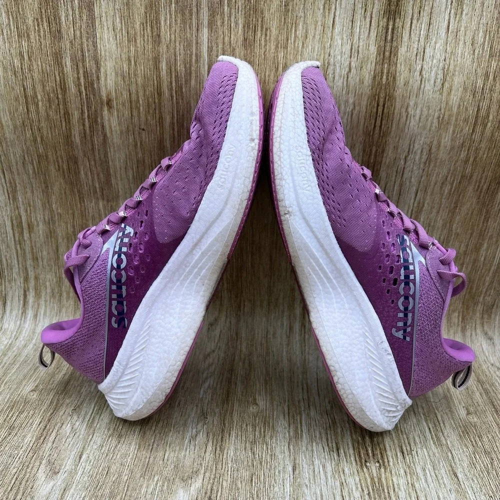 Saucony Ride 17 Women's Size 8.5 Running Shoes Orchid Silver Sneakers S10924-106
